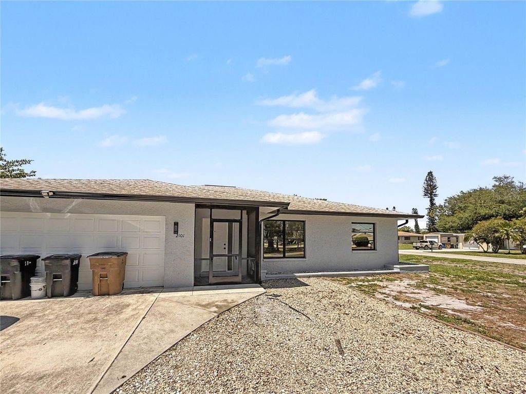 2101 HIBISCUS ROAD, Fort Myers, FL 33905