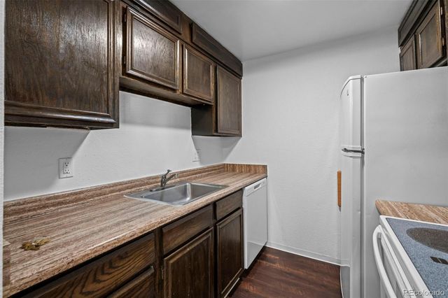 384 S Ironton Street 201, Aurora, CO 80012