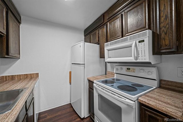 384 S Ironton Street 201, Aurora, CO 80012