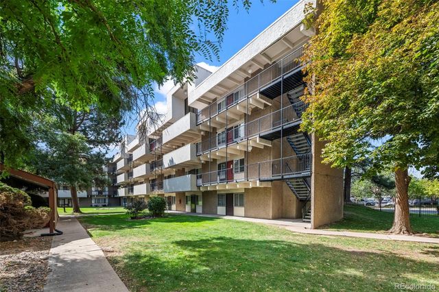 384 S Ironton Street 201, Aurora, CO 80012