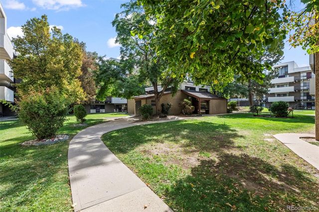 384 S Ironton Street 201, Aurora, CO 80012