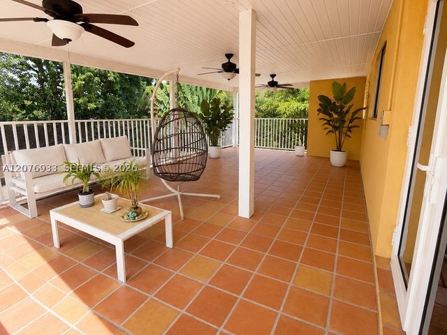 985 SW 10th St 1, Miami, FL 33130