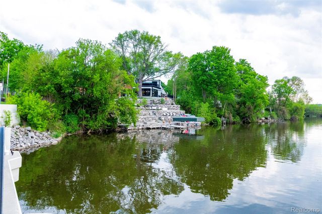 4520 Water Street, Columbiaville Village, MI 48421
