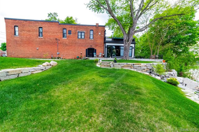 4520 Water Street, Columbiaville Village, MI 48421