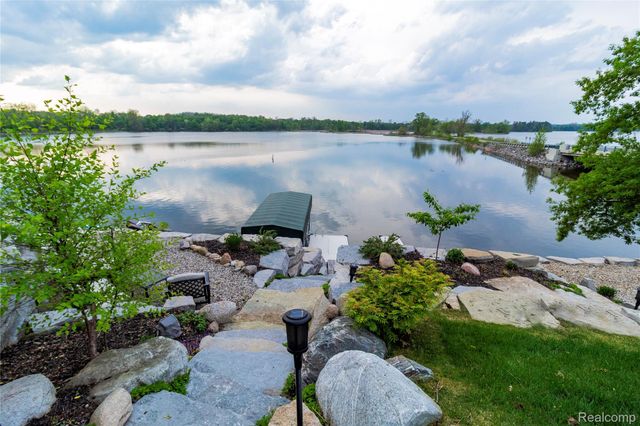 4520 Water Street, Columbiaville Village, MI 48421