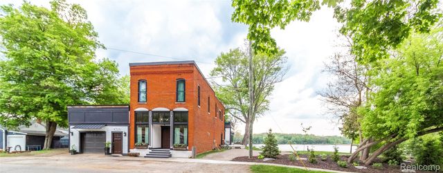 4520 Water Street, Columbiaville Village, MI 48421