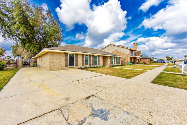 805 Chene Dr, Houma, LA 70364