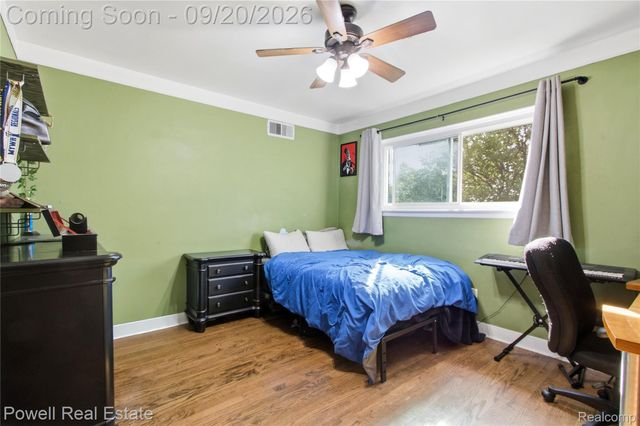 26517 Marilyn Avenue, Warren, MI 48089