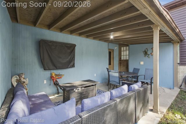 26517 Marilyn Avenue, Warren, MI 48089
