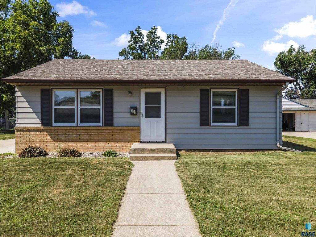 709 N Leadale Ave Avenue, Sioux Falls, SD 57103