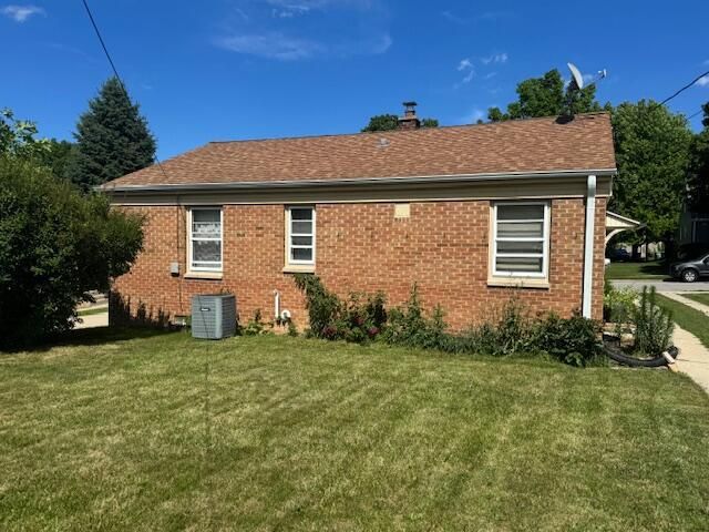 3681 S 5th STREET, Milwaukee, WI 53207