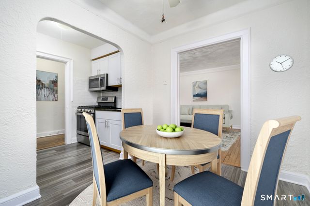 8 Washington Court 104, Stamford, CT 06902