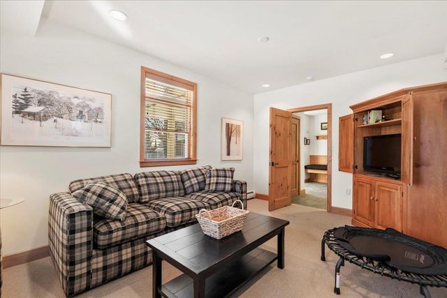 89A Sun Bowl Ridge Rd, Stratton, VT 05155