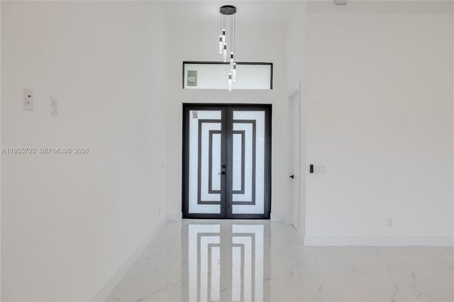 920 SE 5TH TER, Cape Coral, FL 33990