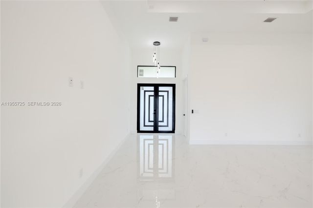 920 SE 5TH TER, Cape Coral, FL 33990