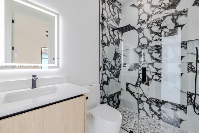 920 SE 5TH TER, Cape Coral, FL 33990