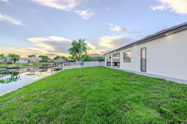 920 SE 5TH TER, Cape Coral, FL 33990