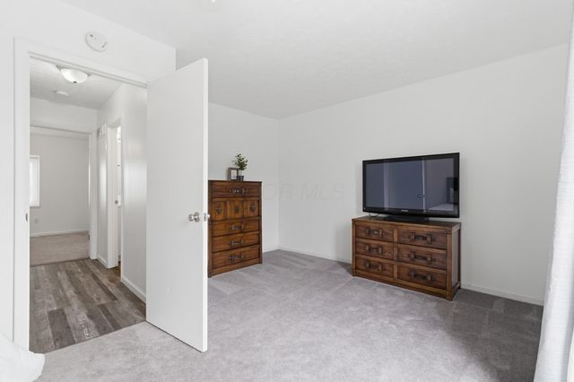 5272 Westbury Drive, 13B, Columbus, OH 43228