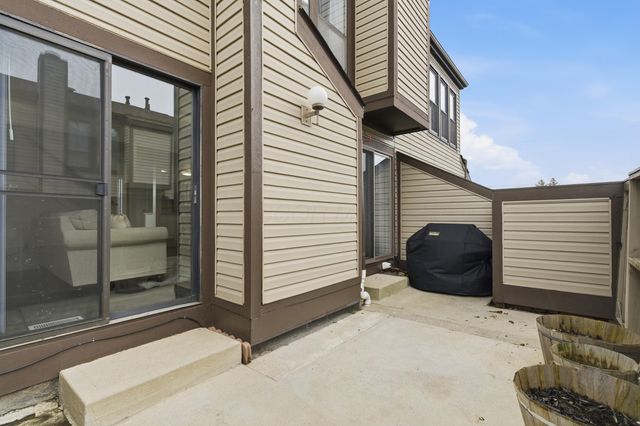 5272 Westbury Drive, 13B, Columbus, OH 43228