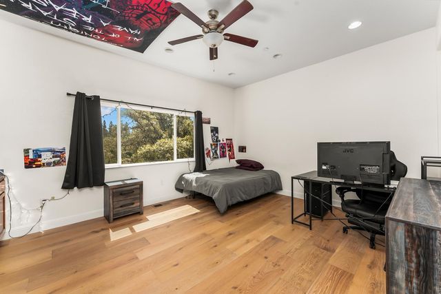 17067 Lawrence Way, Grass Valley, CA 95949