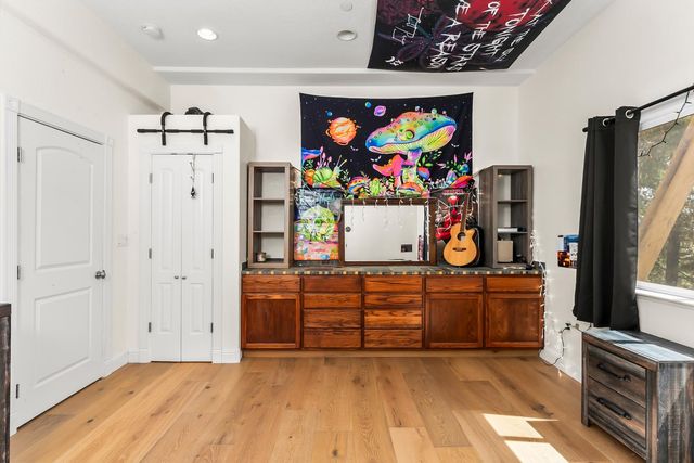 17067 Lawrence Way, Grass Valley, CA 95949
