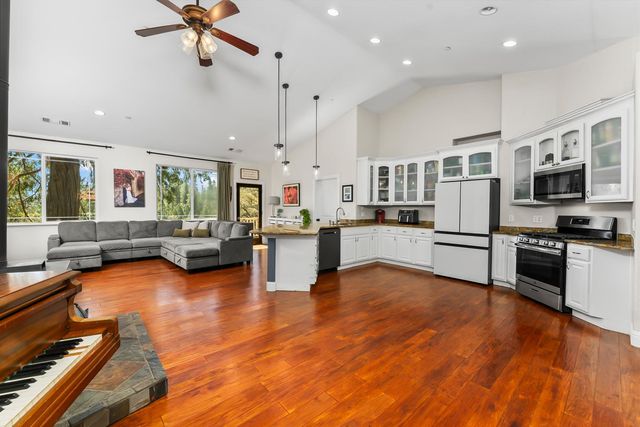 17067 Lawrence Way, Grass Valley, CA 95949