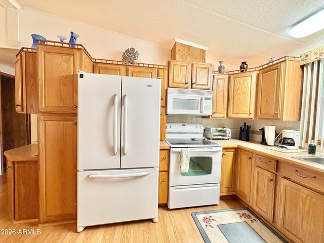 652 S Ellsworth Road 142, Mesa, AZ 85208