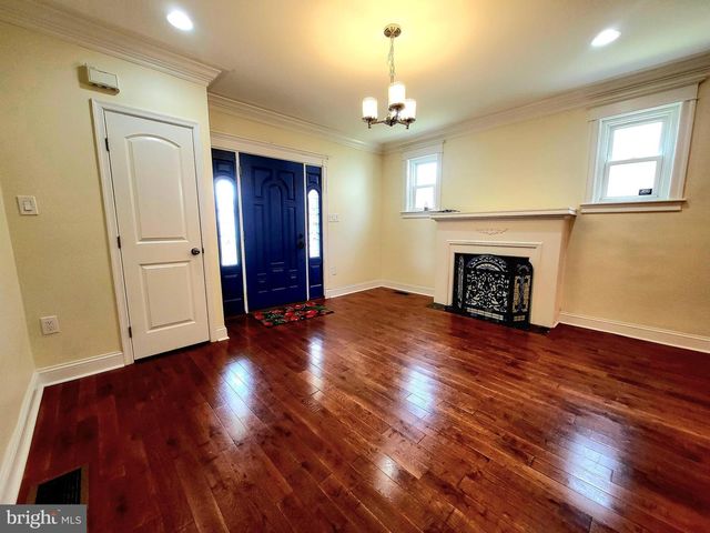 423 KNORR ST, Philadelphia, PA 19111