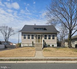 1123 WALNUT AVE, Woodbury Heights, NJ 08097