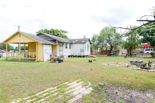 2109 Shirley Dr, Corpus Christi, TX 78416