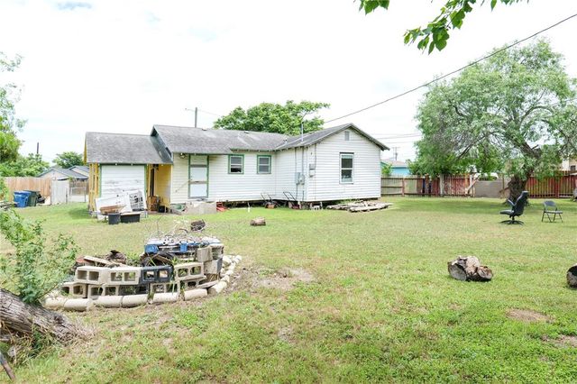 2109 Shirley Dr, Corpus Christi, TX 78416