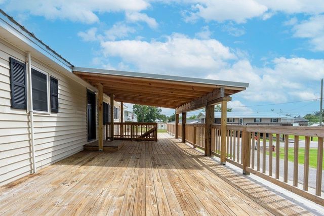 208 Lynn St, Chauvin, LA 70344