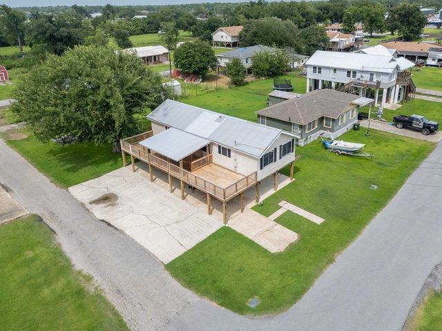 208 Lynn St, Chauvin, LA 70344