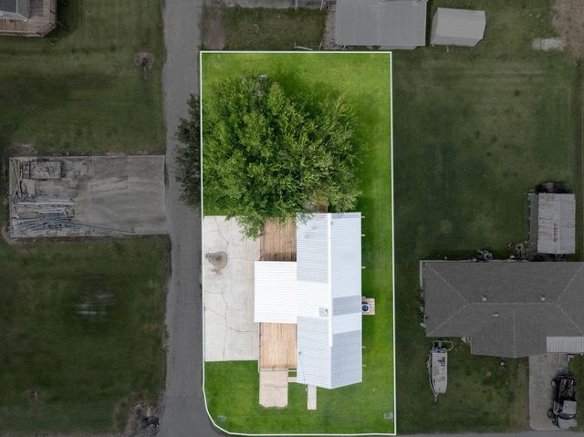 208 Lynn St, Chauvin, LA 70344
