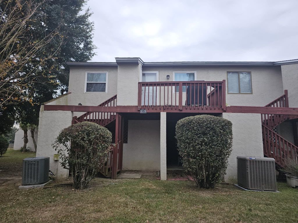 1323 Airport Dr Apt E9, Tallahassee, FL 32304