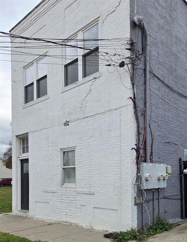 28 James L L Burrell Avenue, Hempstead, NY 11550