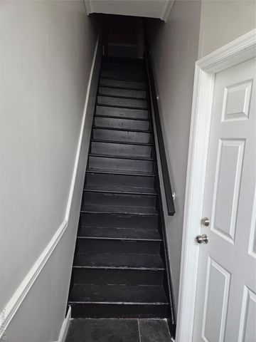 28 James L L Burrell Avenue, Hempstead, NY 11550