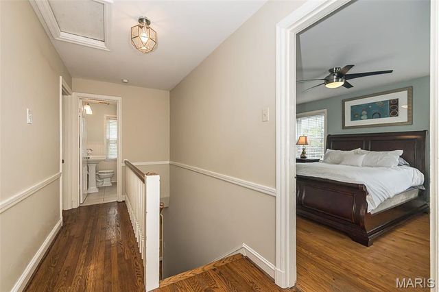 710 Elmtree Lane, St Louis, MO 63122