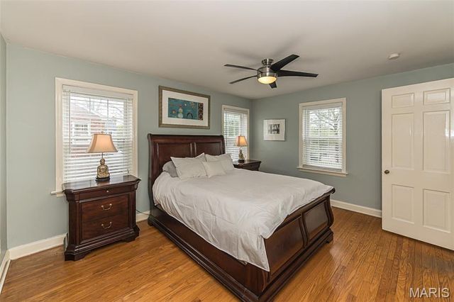 710 Elmtree Lane, St Louis, MO 63122