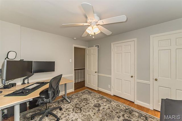 710 Elmtree Lane, St Louis, MO 63122