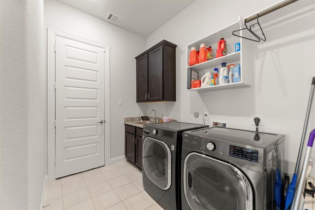 922 Shumard Street, Webster, TX 77598