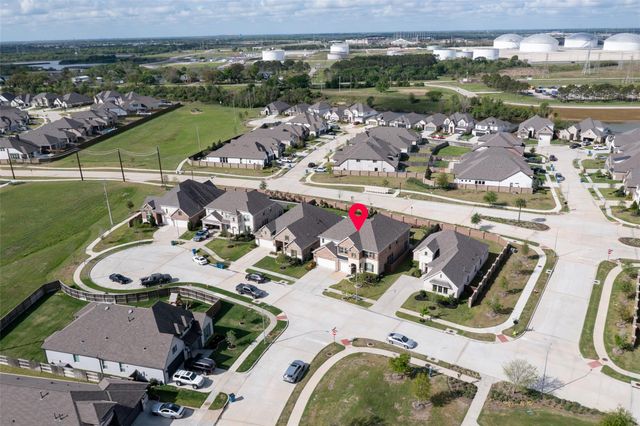 922 Shumard Street, Webster, TX 77598
