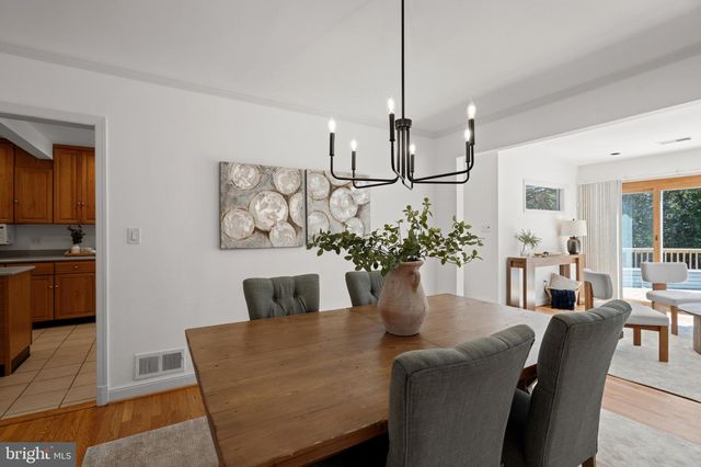 4702 ESSEX AVE, Chevy Chase, MD 20815
