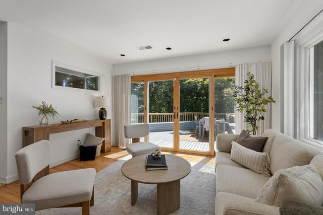 4702 ESSEX AVE, Chevy Chase, MD 20815