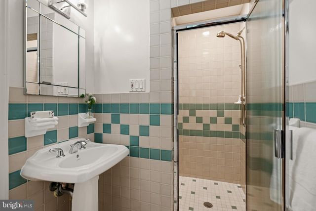 4702 ESSEX AVE, Chevy Chase, MD 20815