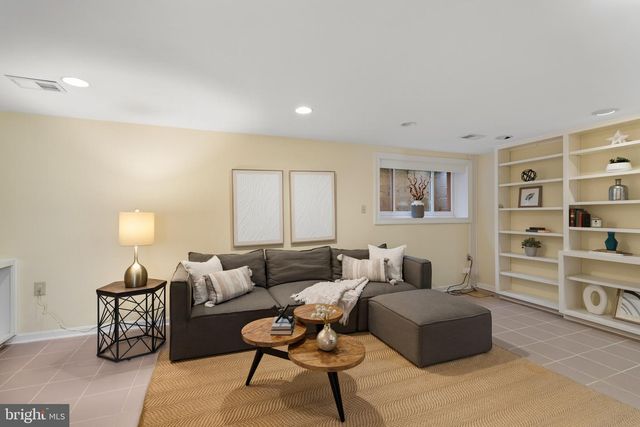 4702 ESSEX AVE, Chevy Chase, MD 20815