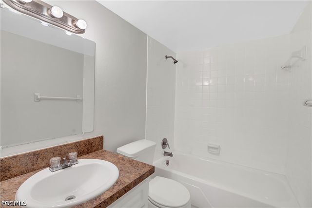 1830 Maravilla AVE 401, Fort Myers, FL 33901
