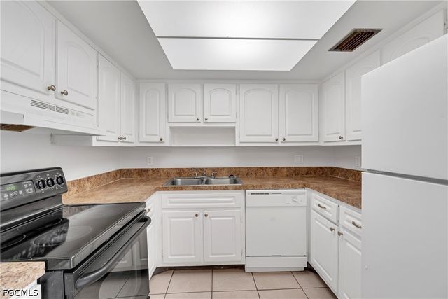 1830 Maravilla AVE 401, Fort Myers, FL 33901