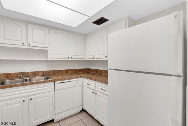 1830 Maravilla AVE 401, Fort Myers, FL 33901