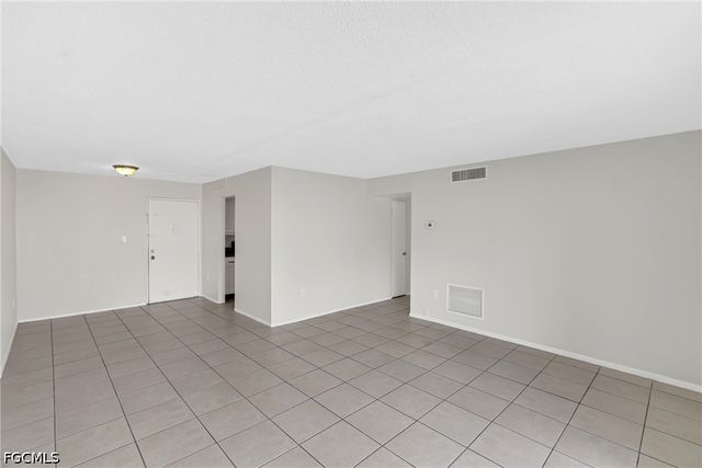 1830 Maravilla AVE 401, Fort Myers, FL 33901